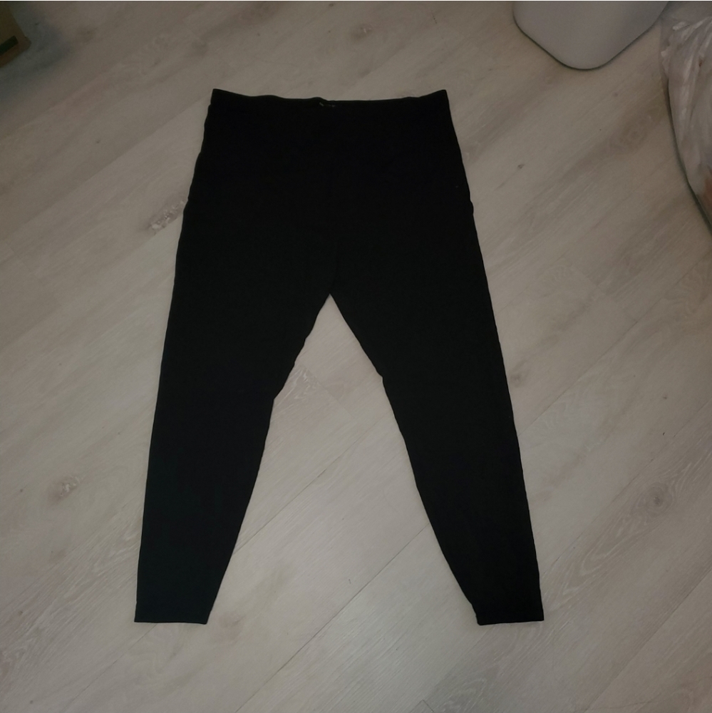 NWOT Forever 21+ Basic Black Leggings